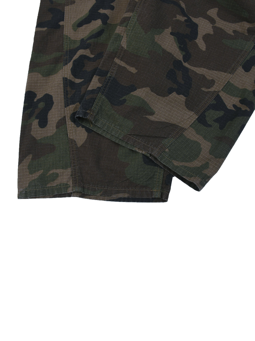 Men’s Camo Barrel Leg Cargo Pants - BLOOMORTAL